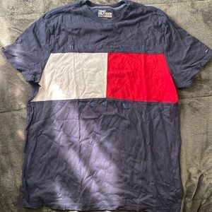 Tommy Hilfiger t shirt